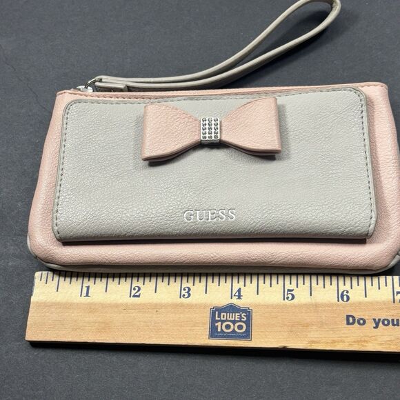 GUESS Pink Gray Wristlet Wallet Rhinestone Bow Zip Clutch Card Holder Organizer - Picture 9 of 9